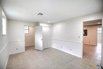 305 Tanglewood Road, Temple, TX 76502 - Photo 35