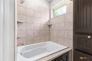 446 Post Oak St, Gonzales, TX 78629 - Photo 19