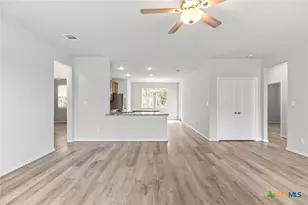 446 Post Oak St, Gonzales, TX 78629 - Photo 7