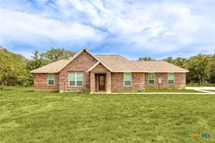 446 Post Oak St, Gonzales, TX 78629 - Photo 1