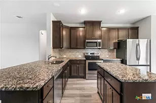 446 Post Oak St, Gonzales, TX 78629 - Photo 13