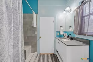 308 S Reagan St, West, TX 76691 - Photo 11