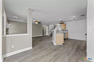 1609 Sunstone Cir, New Braunfels, TX 78130 - Photo 7