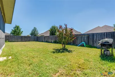 2916 Glen View, Seguin, TX 78155 - Photo 25