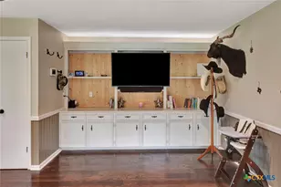 351 Sulphur Creek Estates Rd, Victoria, TX 77905 - Photo 11