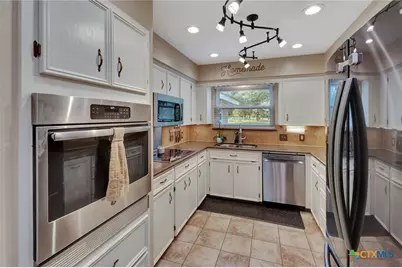 351 Sulphur Creek Estates Rd, Victoria, TX 77905 - Photo 27