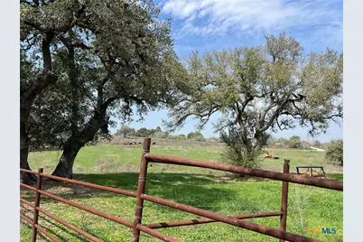 847 Hefner Lane, Cuero, TX 77954 - Photo 9