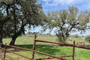 847 Hefner Ln, Cuero, TX 77954 - Photo 9