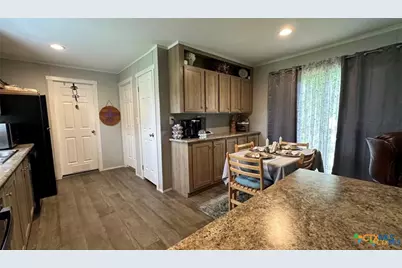112 E Toledo Street, Seadrift, TX 77983 - Photo 5