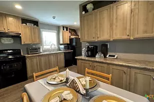 112 E Toledo St, Seadrift, TX 77983 - Photo 11