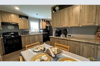 112 E Toledo Street, Seadrift, TX 77983 - Photo 7