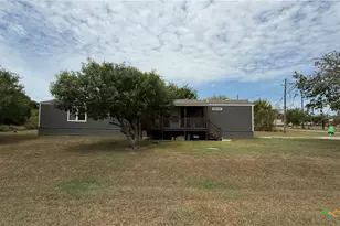 112 E Toledo St, Seadrift, TX 77983 - Photo 5