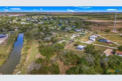 112 E Toledo Street, Seadrift, TX 77983 - Photo 27