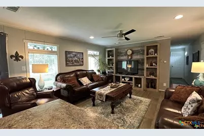 112 E Toledo Street, Seadrift, TX 77983 - Photo 3