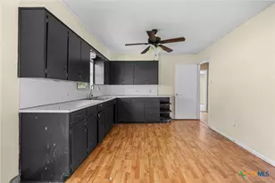 17 Ellis Ave, Troy, TX 76579 - Photo 11