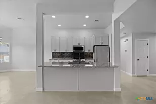 506 Roadrunner Ave, New Braunfels, TX 78130 - Photo 9