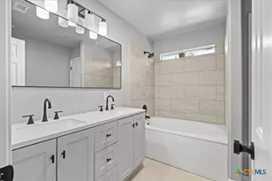 506 Roadrunner Ave, New Braunfels, TX 78130 - Photo 17