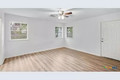 104 Warwick Glen Street, Victoria, TX 77904 - Photo 23