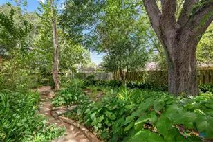 104 Warwick Glen St, Victoria, TX 77904 - Photo 27