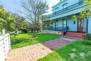 702 N Penelope St, Belton, TX 76513 - Photo 3