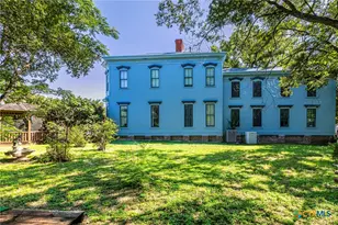 702 N Penelope St, Belton, TX 76513 - Photo 19