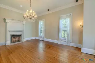 702 N Penelope St, Belton, TX 76513 - Photo 5