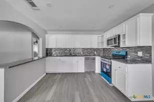 2894 Katy St, New Braunfels, TX 78130 - Photo 11