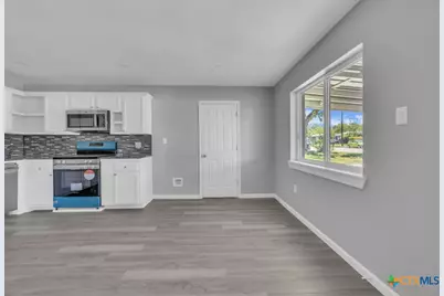 2894 Katy Street, New Braunfels, TX 78130 - Photo 9