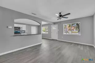 2894 Katy St, New Braunfels, TX 78130 - Photo 7