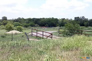 9411 FM86, Lockhart, TX 78644 - Photo 19
