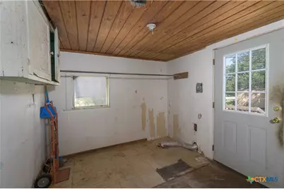 908 Campbell Street, Lampasas, TX 76550 - Photo 13