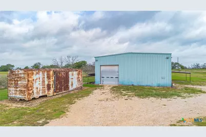 4425 US Hwy 90, Seguin, TX 78155 - Photo 21