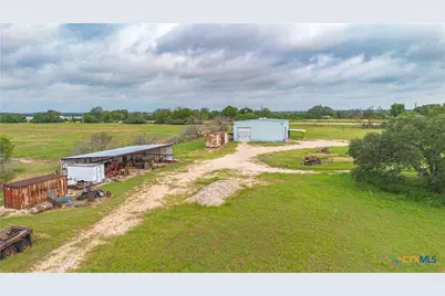 4425 US Hwy 90, Seguin, TX 78155 - Photo 19