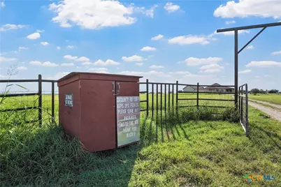 231 County Road 136, Burlington, TX 76519 - Photo 35
