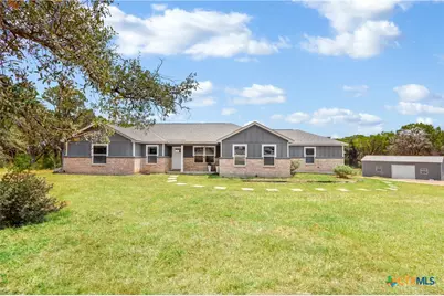 711 Forest Trail, New Braunfels, TX 78132 - Photo 3