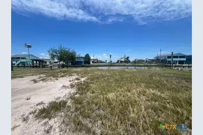 114 Channelview Road, Rockport, TX 78382 - Photo 9