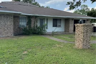 350 Grand, Placedo, TX 77977 - Photo 3