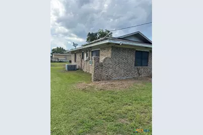 350 Grand, Placedo, TX 77977 - Photo 3