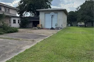 350 Grand, Placedo, TX 77977 - Photo 5