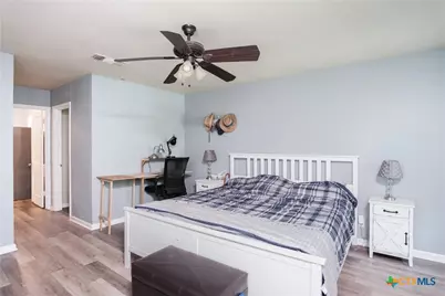 921 S 11th Street, Temple, TX 76504 - Photo 21