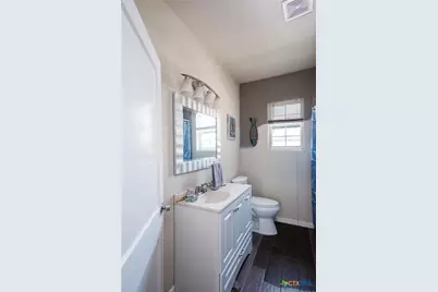 921 S 11th Street, Temple, TX 76504 - Photo 17