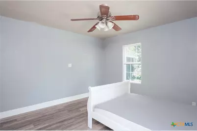 921 S 11th Street, Temple, TX 76504 - Photo 15