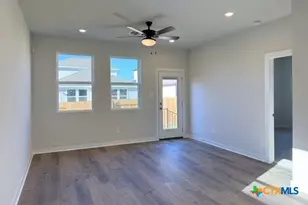213 Firefox Wy, Jarrell, TX 76537 - Photo 3