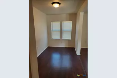 826 N Bowie Street, Seguin, TX 78155 - Photo 5