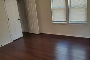 826 N Bowie St, Seguin, TX 78155 - Photo 7