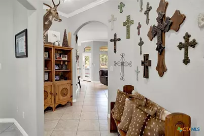 162 Champions Boulevard, La Vernia, TX 78121 - Photo 9