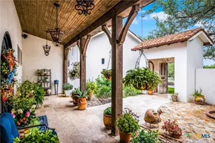 1607 Bordeaux Blanc, New Braunfels, TX 78132 - Photo 13