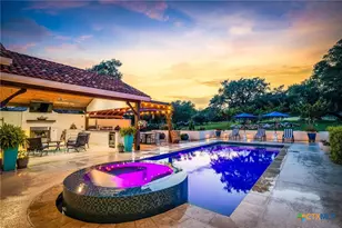 1607 Bordeaux Blanc, New Braunfels, TX 78132 - Photo 3