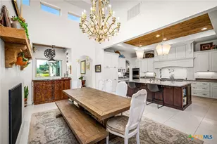 1607 Bordeaux Blanc, New Braunfels, TX 78132 - Photo 21