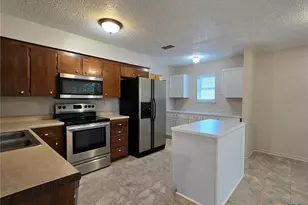 421 Carothers St, Copperas Cove, TX 76522 - Photo 3